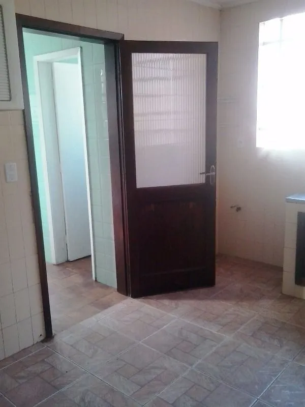 Imagem Casa para Venda - 250m², 5 dormitórios, 6 vagas - Menino Deus