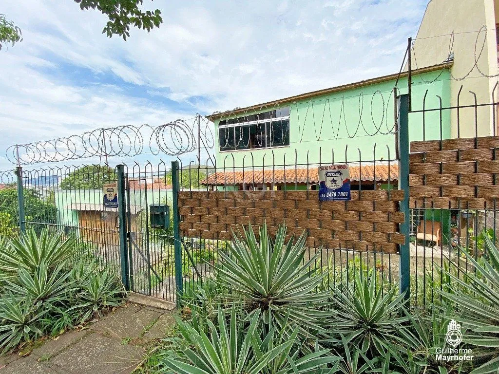 Imagem Casa para Venda - 220m², 2 dormitórios, sendo 2 suites, 3 vagas - Teresópolis