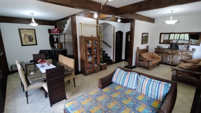 Imagem Casa com 3 dormitórios, 800 m² - venda por R$ 1.695.000,00 ou aluguel por R$ 6.864,00/mês - Colonial Village (Caucaia do Alto) - Cotia/SP
