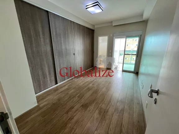 Imagem Apartamento à Venda com 2 Dormitórios e 1 Vaga no Bairro da Ponta da Praia em Santos por R$ 1.575.000,00