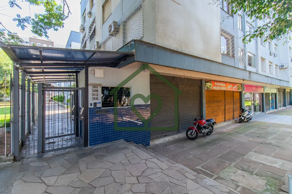 Imagem Heras Imóveis vende apartamento mobiliado, com 2 dormitórios, no bairro Passo da Areia, em Porto A...