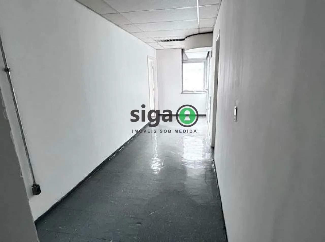 Imagem Sala comercial com 328m² em vão livre, 6 vagas na Consolação para Locação