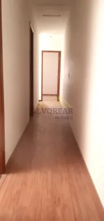 Imagem Sobrado à Venda 3 Dormitórios | 3 Min da Av. Sabará!