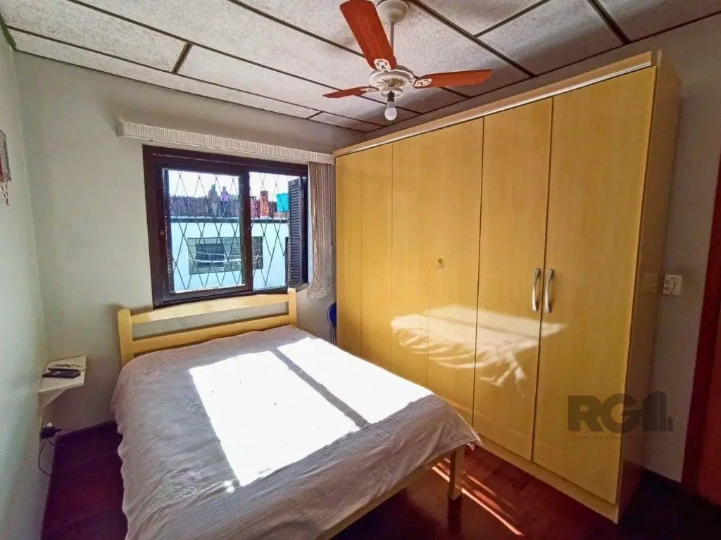 Imagem Casa com 3 quartos espaçosos, 2 banheiros bem distribuídos e 2 vagas de garagem