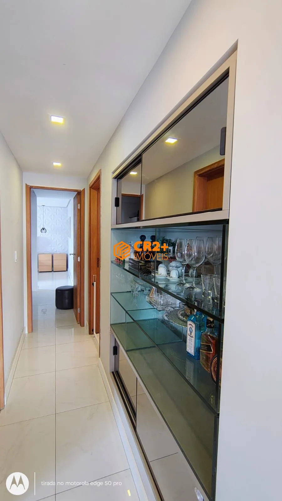 Imagem Vendo apartamento alto padrão 135m2, 03 quartos, 02 vagas de garagem em Boa Viag