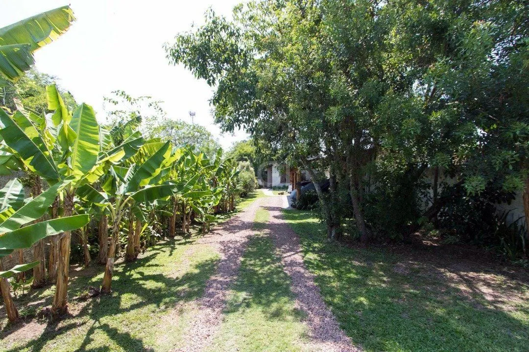 Imagem Casa para Venda - 250m², 3 dormitórios, sendo 2 suites, 3 vagas - Ponta Grossa