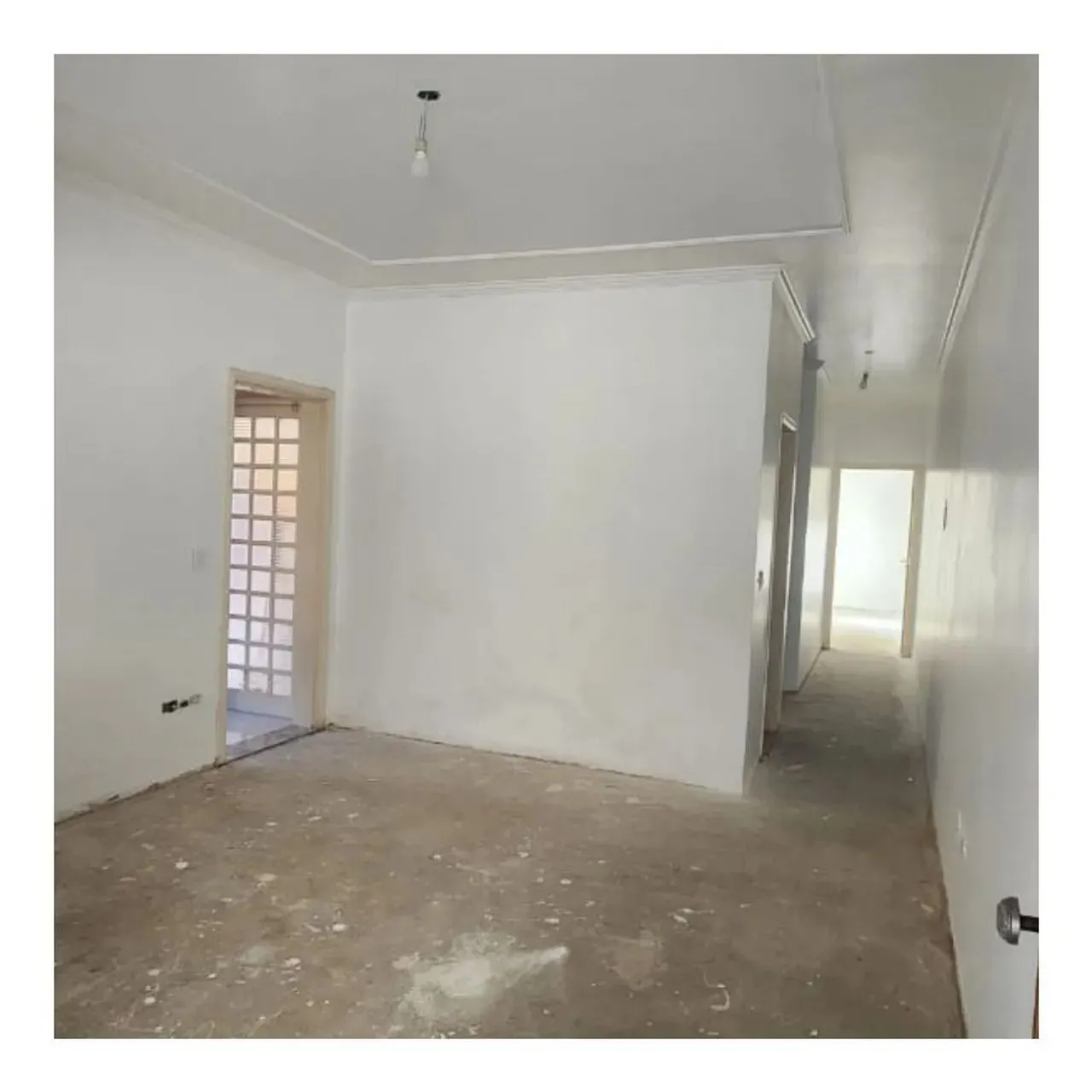 Imagem Casa à venda em Sorocaba-SP: 3 quartos, 2 suítes, 1 sala, 3 banheiros, 2 vagas de garagem - Jardim Piazza Di Roma, 150m². Venha conferir!