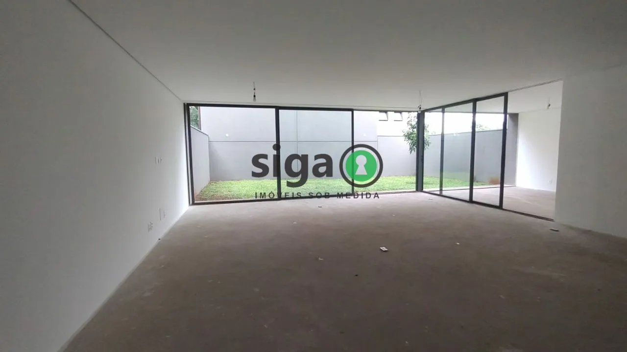 Imagem "Oportunidade Única no Condomínio Alto Padrão Real Parque Casa Real - Casas de Luxo com Condições Es