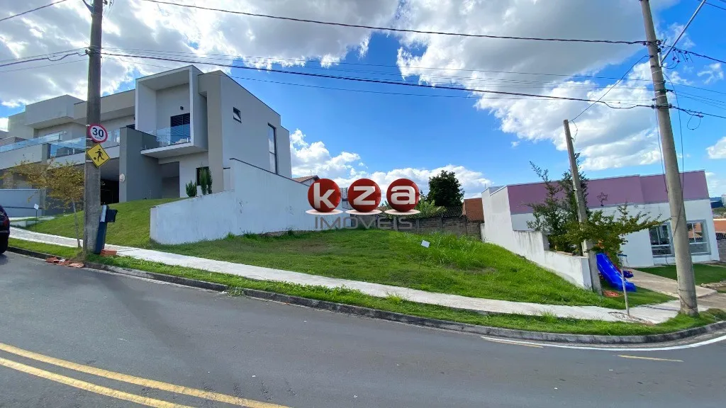 Foto do imóvel Terreno à venda em condomínio em Valinhos-SP, Vivenda das Pitangueiras, com 302m² de área.