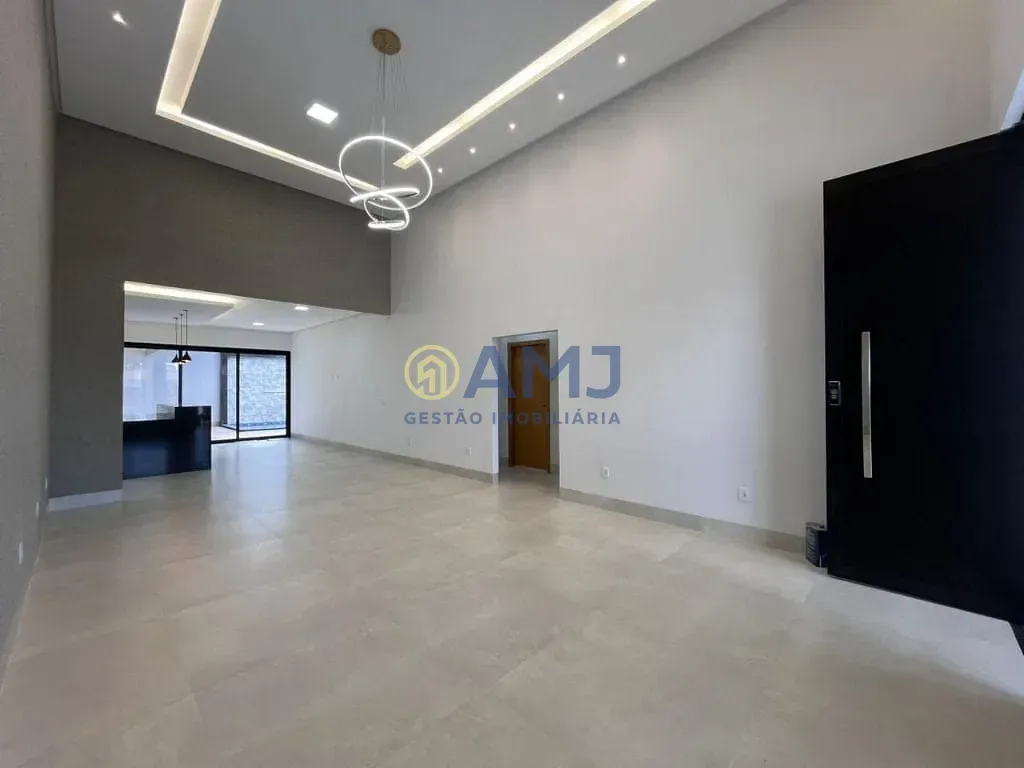 Imagem Casa Térrea de Alto Padrão no Residencial Garavelo Park