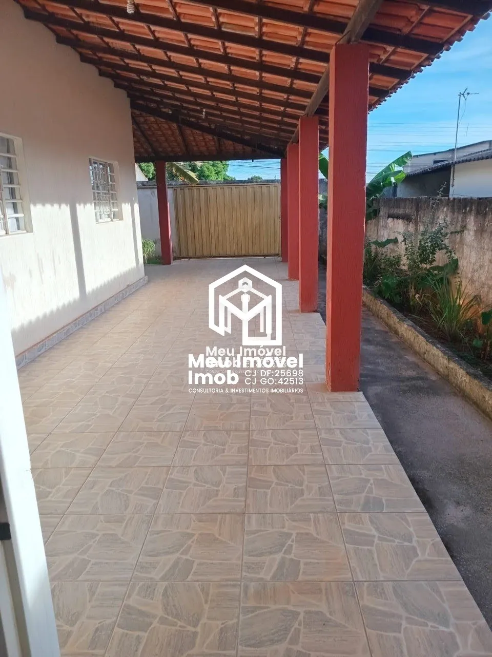 Imagem Casa 3 Quartos 1 Suíte 3 Vagas 203m² Porcelanato Luziânia/GO