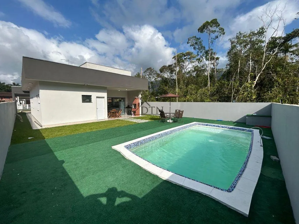 Foto do imóvel Casa para Venda em Caraguatatuba, Mar Verde II, 3 dormitórios, 3 suítes, 1 banheiro, 4 vagas em Mar Verde II, Caraguatatuba - SP