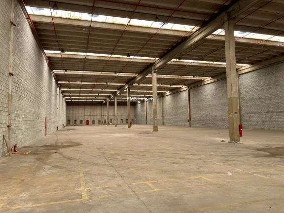 Imagem Galpão para Locação em Barueri - SP com 5.895m² de área total.