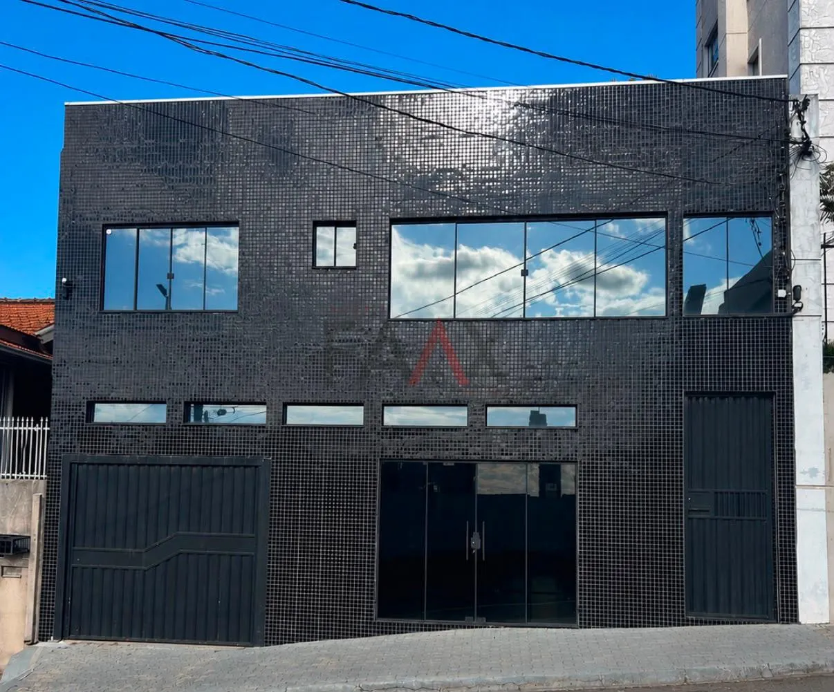 Foto do imóvel Sobrado com 3 dormitórios para locação,217.80 m², TRIANON, GUARAPUAVA - PR