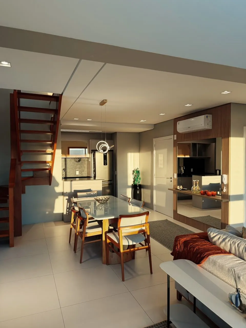 Imagem Duplex à venda em Torres, Centro, com 3 quartos, 152.56m2