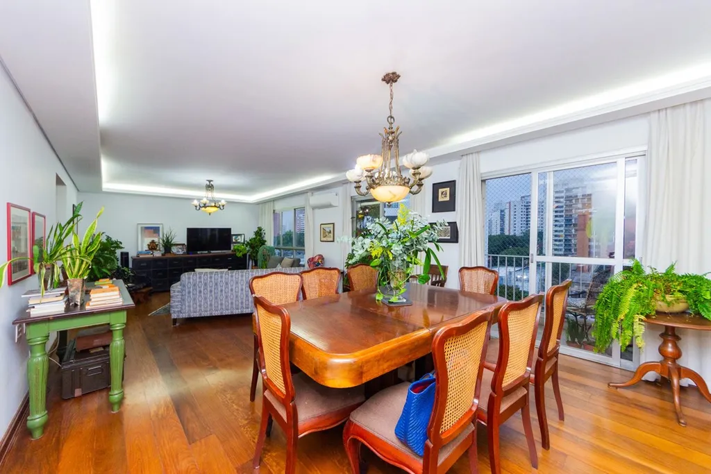 Foto do imóvel Apartamento à venda em São Paulo, Campo Belo, com 4 quartos, 180m2