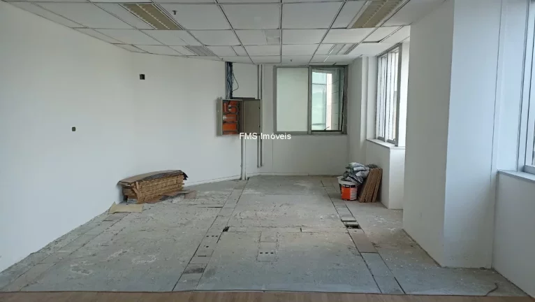 Imagem Conjunto Comercial para Locação na Vila Cordeiro de 458m²