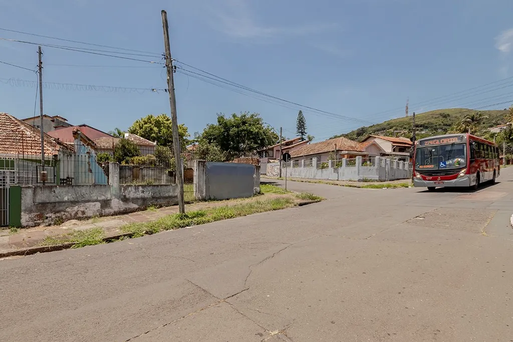 Imagem Terreno em Cascata