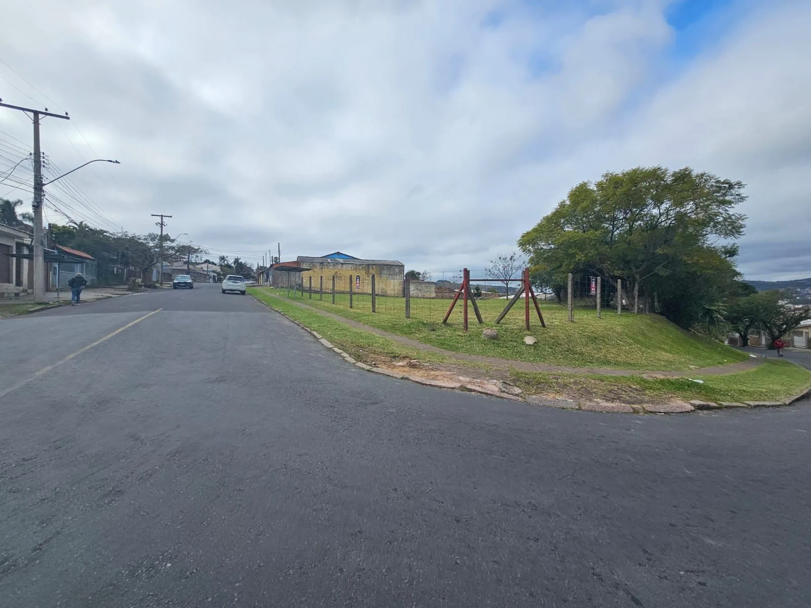 Imagem Terreno próximo a Av. Protásio Alves