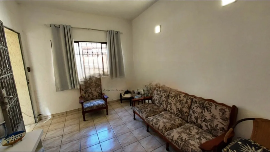 Imagem VENDO EXCELENTE CASA NO BAIRRO VILA SÃO PAULO!