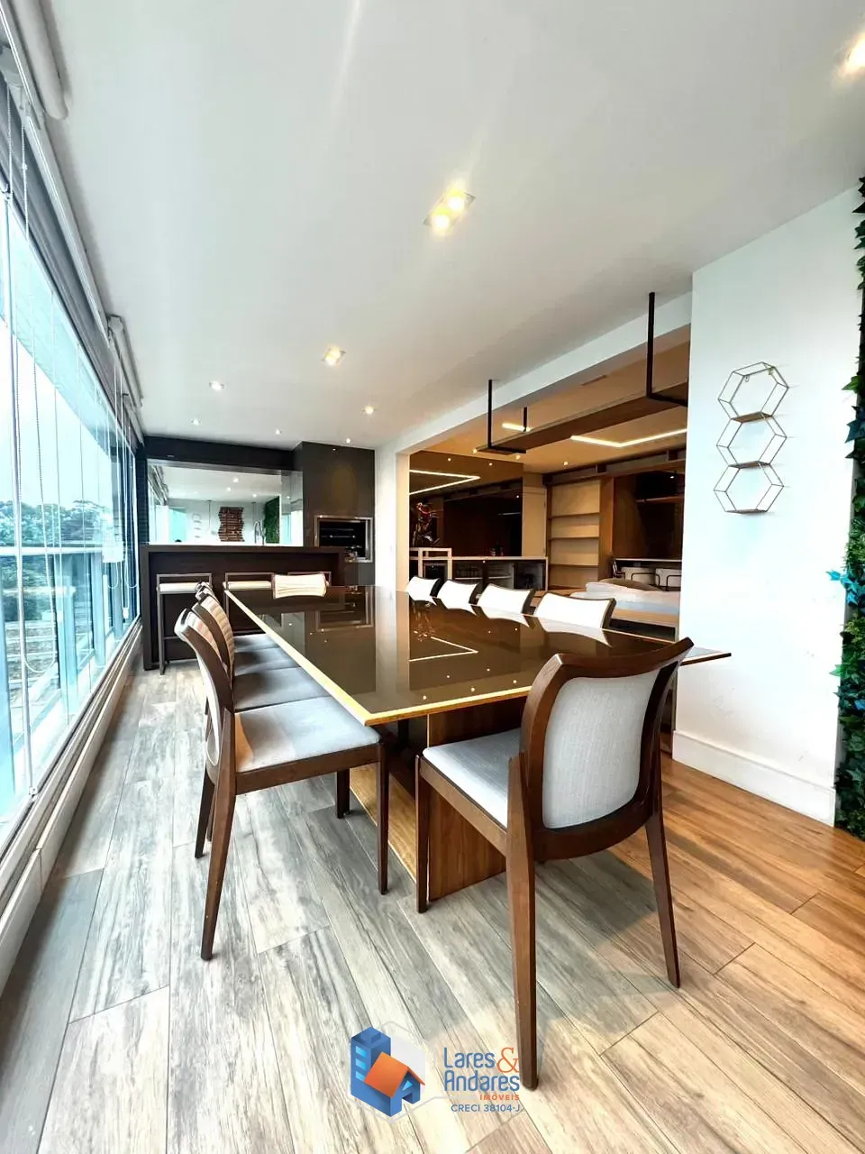 Imagem Apartamento para venda em Vila Anastácio com 2 quartos, sendo 2 suítes, 134m²