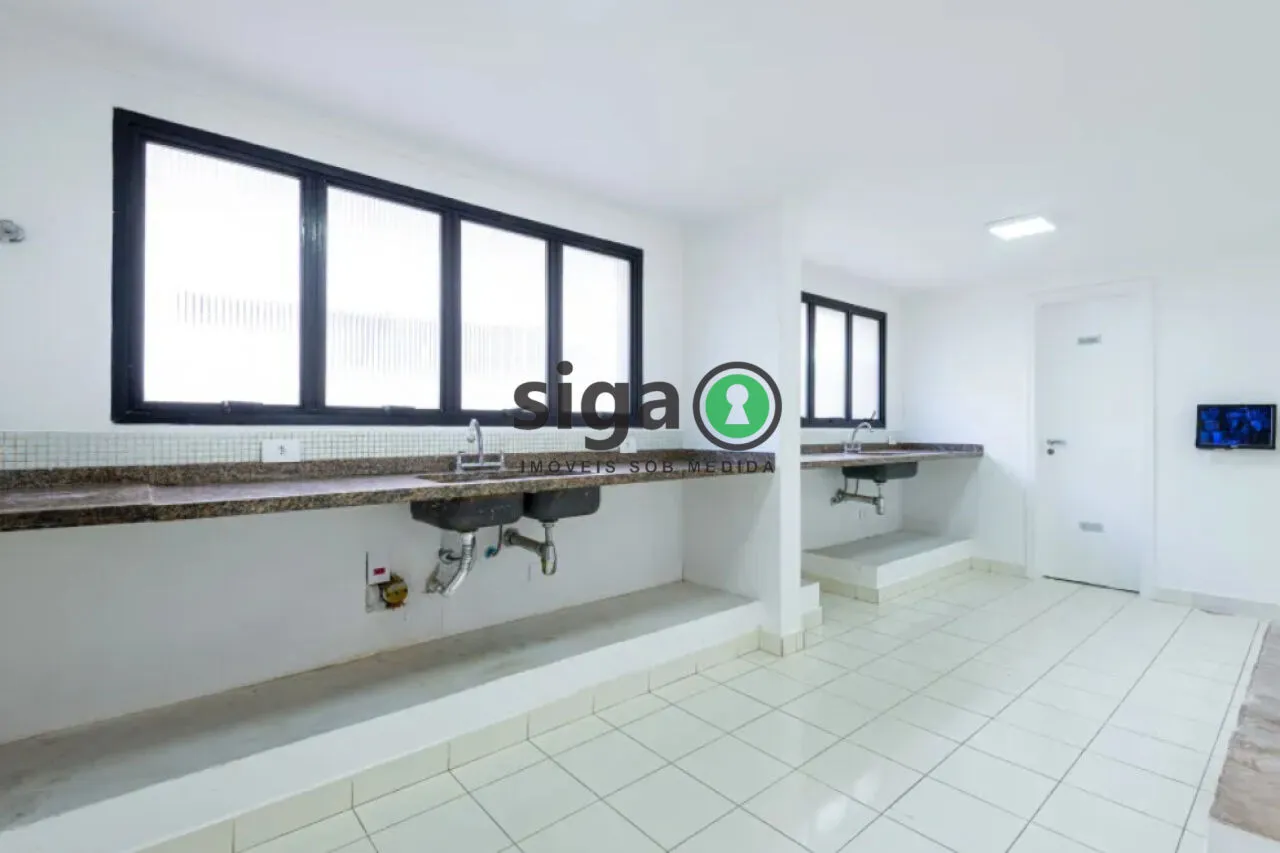 Imagem Apartamento á Venda no Real Parque - 240m², 3 quartos, 3 vagas