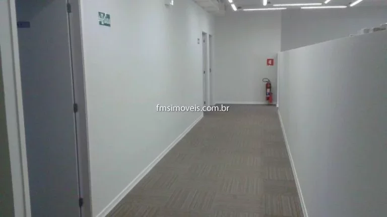 Imagem Conjunto comercial na região da Berrini - SP