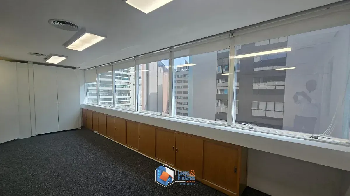 Imagem Conjunto comercial para venda e locação em Vila Olímpia, 61m²