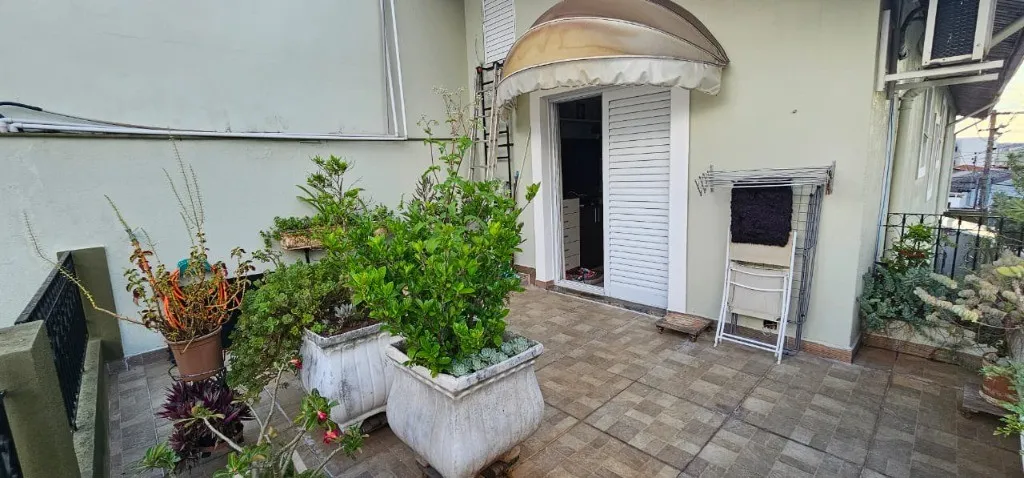 Imagem Imperdível casa à venda em Santo André-SP, bairro Santa Maria: 4 quartos, 2 suítes, 3 banheiros, 4 vagas de garagem, 310 m².