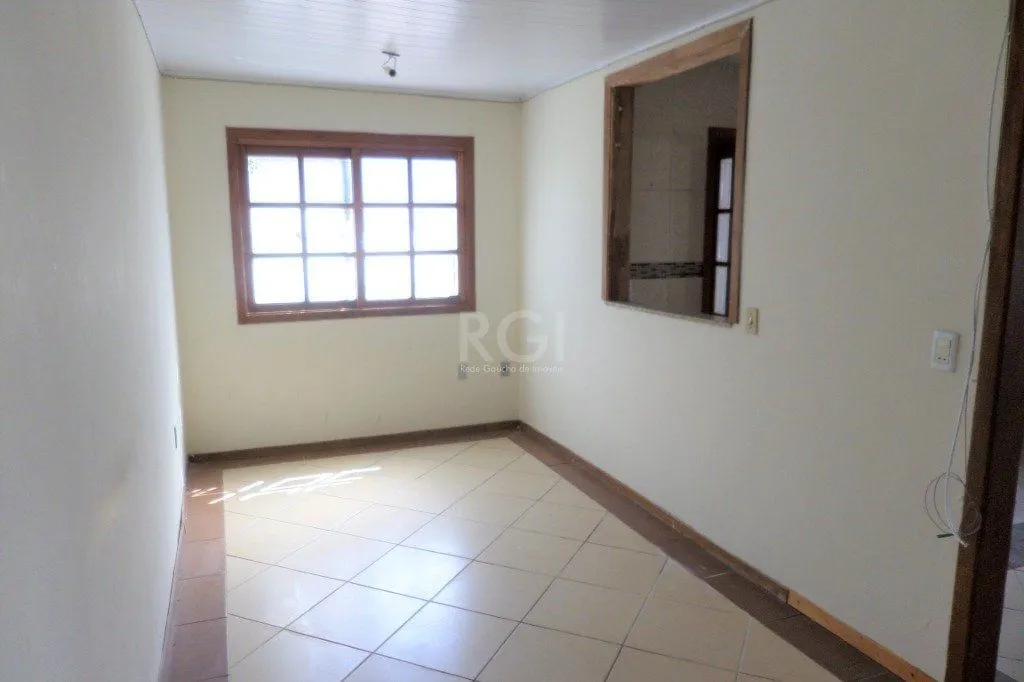 Imagem Casa na Hípica com 3 dormitórios e 2 vagas