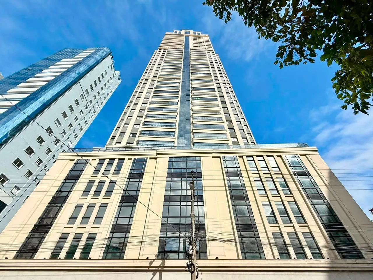Foto do imóvel Apartamento com vista para o mar à venda com 180m2 por R$ 4.450.000,00