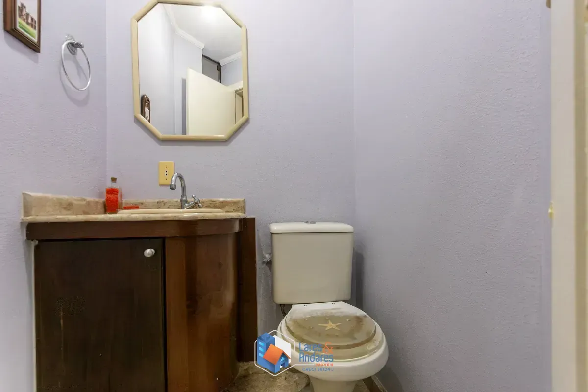 Imagem Sobrado para venda em Jardim Santo Antoninho com 3 quartos, sendo 3 suítes, 150m²