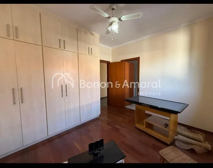 Imagem Casa de Alto Padrão à Venda no Condomínio Barão do Café - Campinas/SP