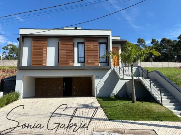 Imagem Venda de Casa em Condomínio de Alto Padrão em Vinhedo-SP - 3 Quartos, 3 Suítes, 2 Salas, 4 Banheiros, 6 Vagas, 272m².