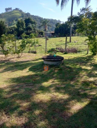 Imagem Chácara com 3 dormitórios à venda, 5000 m² por R$ 490.000 - Cambuí - Cambuí/MG
