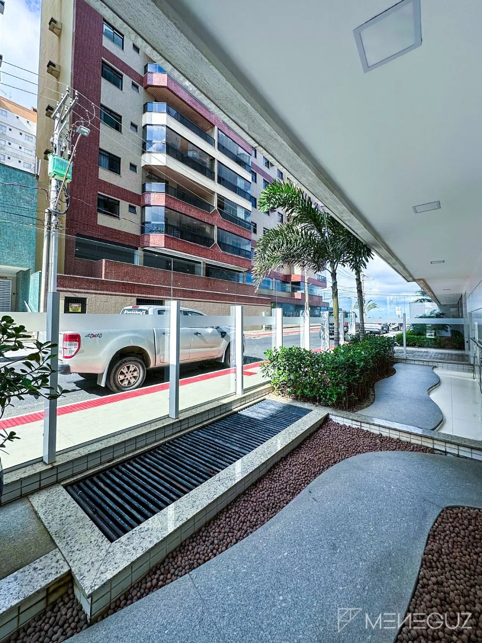 Imagem APARTAMENTO 3 QUARTOS A VENDA NA PRAIA DO MORRO, NA QUADRA DO MAR, COM LAZER E VISTA MAR