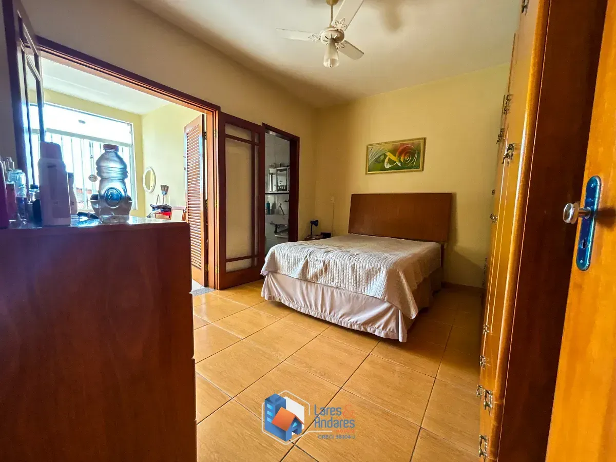 Imagem Casa para venda em Jardim Jua com 3 quartos, sendo 1 suíte, 358m²