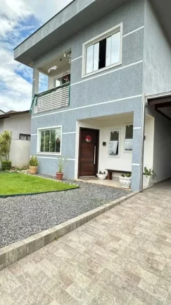 Imagem Sobrado com 2 dormitórios e 1 vaga de garagem - Fátima | Joinville/SC