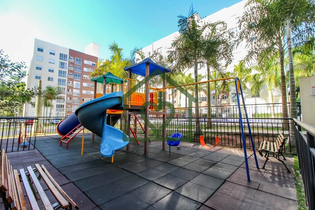 Imagem O apartamento estÃ¡ desocupado, tem privacidade nas janelas. SÃ£o 2 dormitÃ³rios, sendo um deles suÃ...