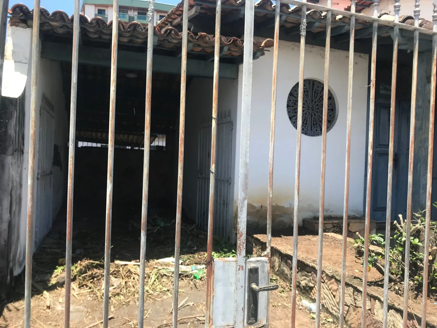Imagem Sobrado de Esquina com 368,50m² no Centro de Pinda - Ótima Oportunidade para Residência ou Comércio de Sucesso!