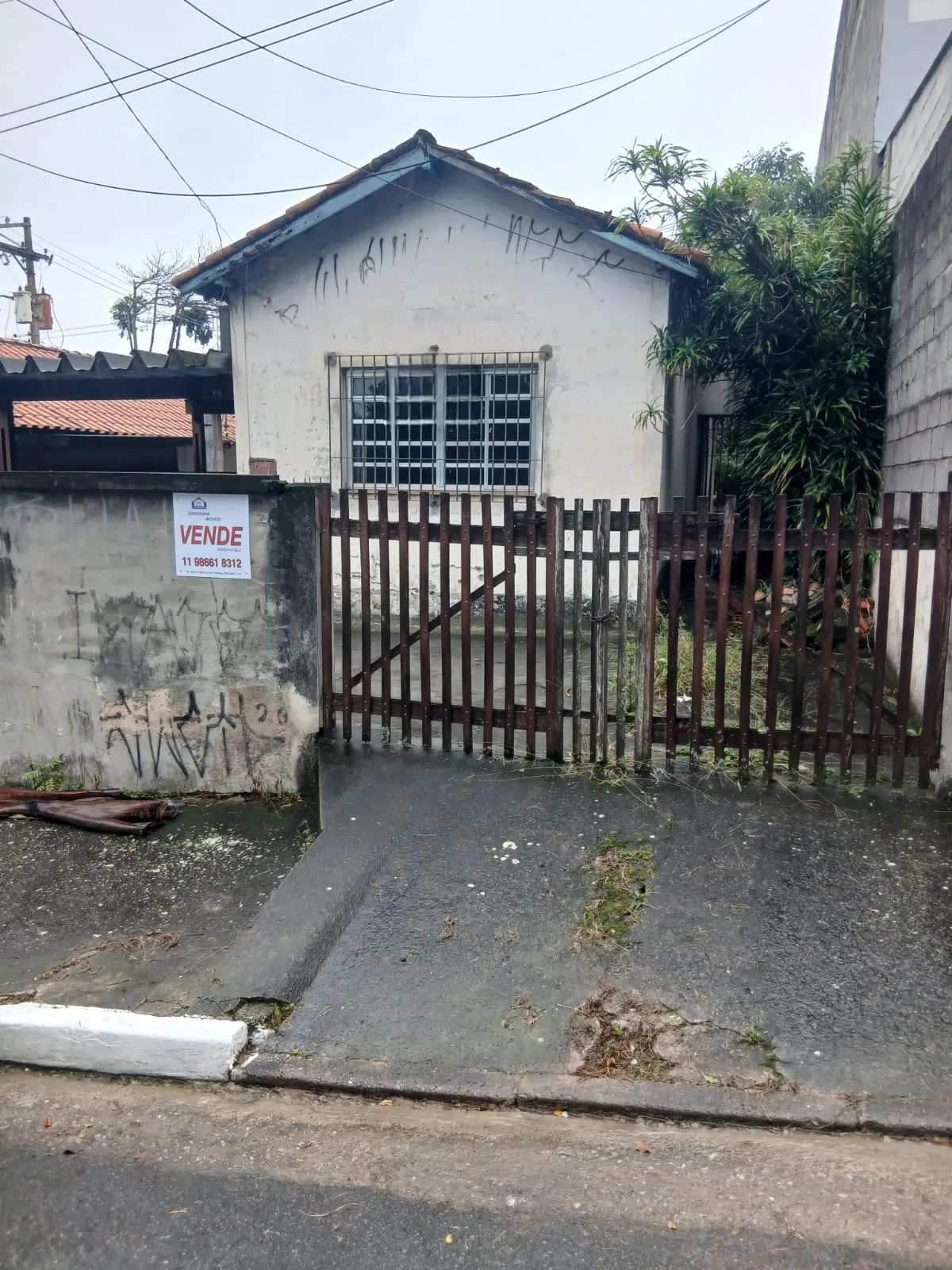 Imagem VENDO CONFORTÁVEL CASA NO BAIRRO PEDREIRA!