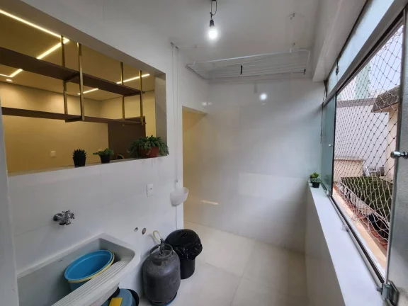 Imagem Excelente apartamento totalmente reformado na Ponta da Praia!