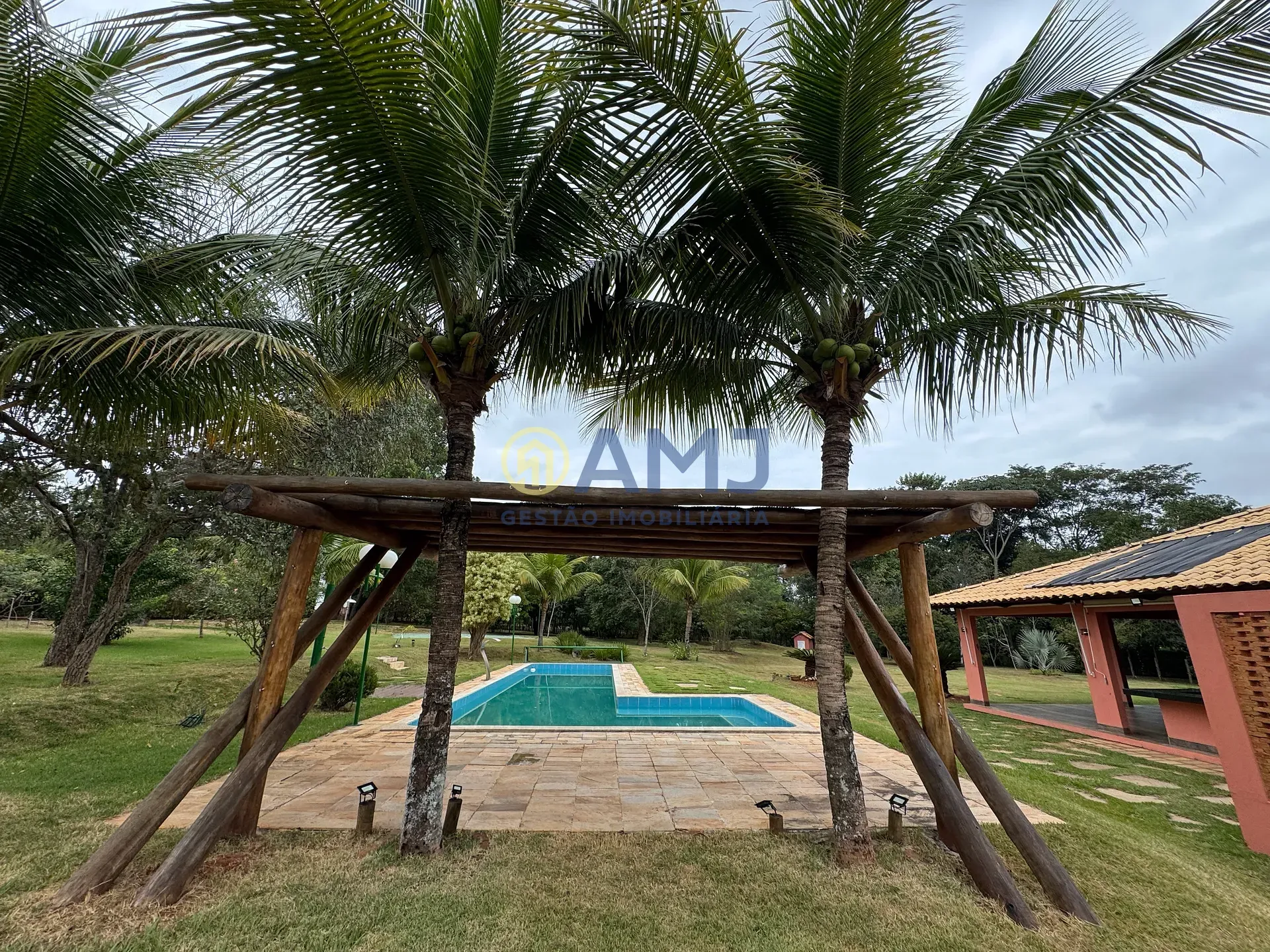 Imagem Casa de Alto Padrão para Aluguel no Condomínio Alto da Boa Vista - Senador Canedo