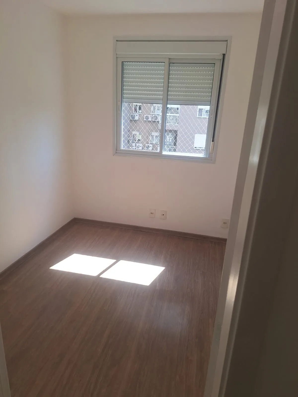Imagem Apartamento no bairro Teresópolis de 2 dormitórios vaga infra DESOCUPADO