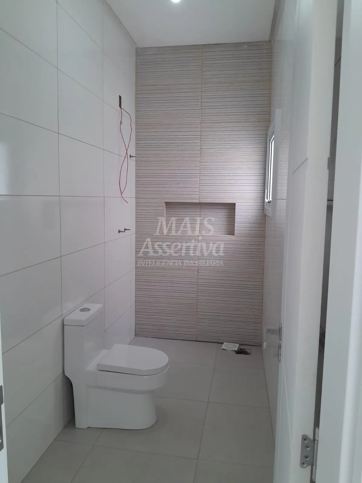 Imagem Excelente casa a venda localizada no centro de Tramandaí/RS - 2 dormitórios