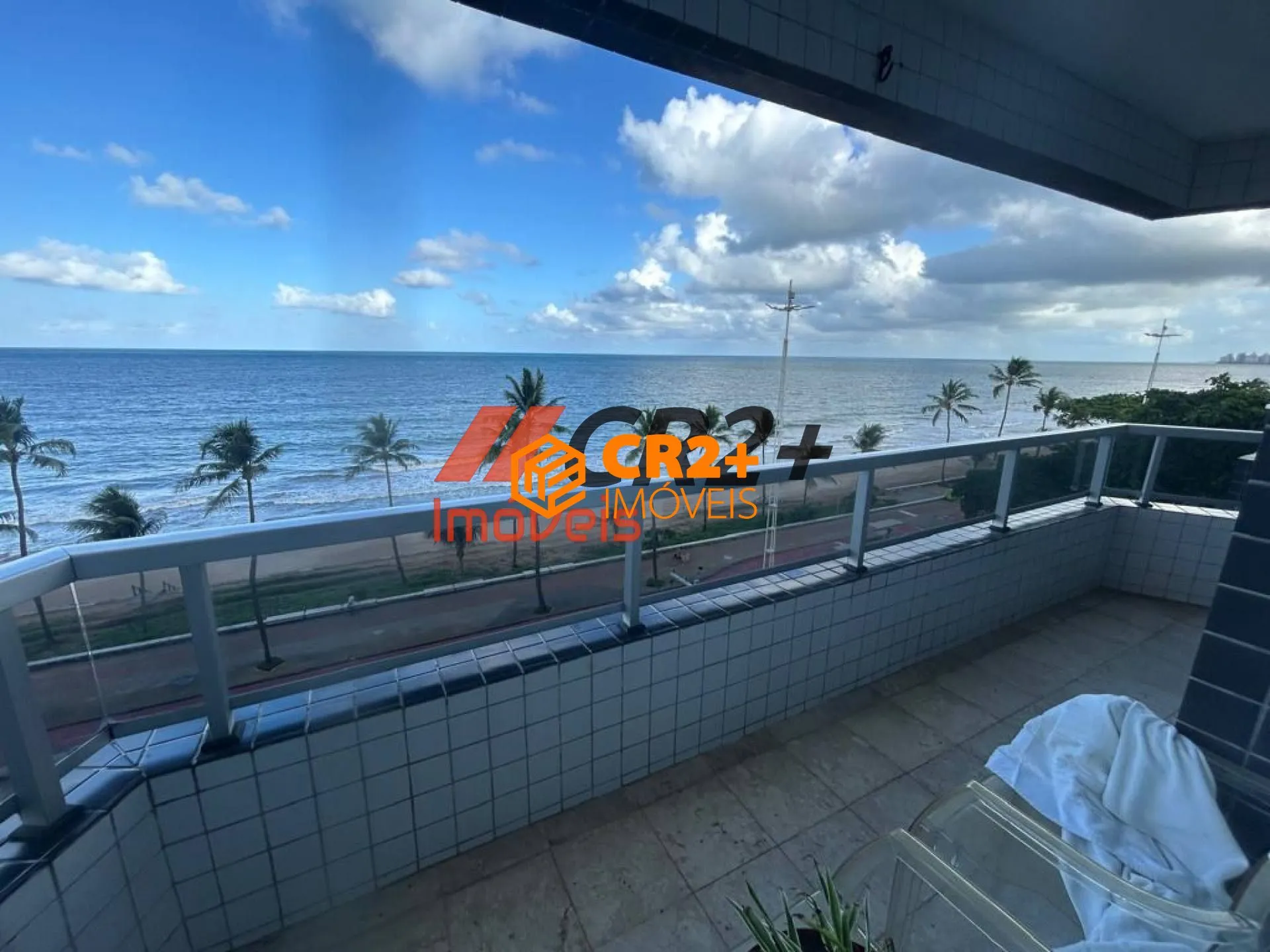 Imagem Apartamento para alugar com 04 quartos 02 suítes na AV. Boa Viagem-189m² em Reci