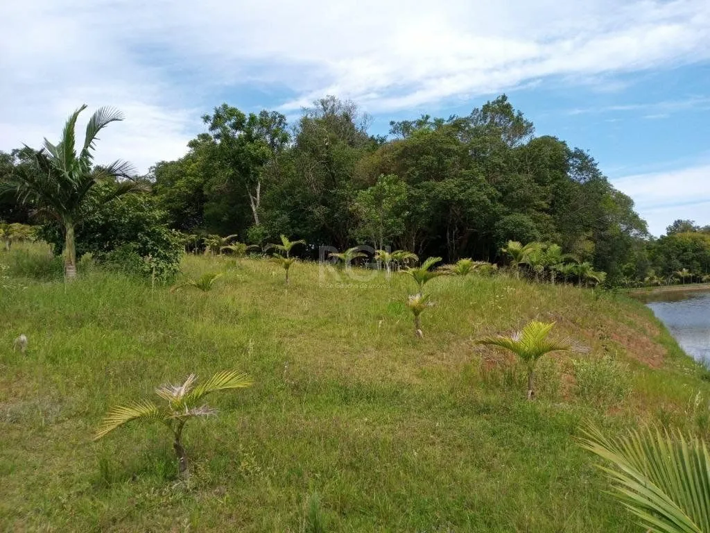 Imagem Boletto Imóveis vende Sitio na RS, Com 7 casas, 2 comerciais, excelente local para vários seguimento fácil acesso , rota para gramado, R$3.900,000,00