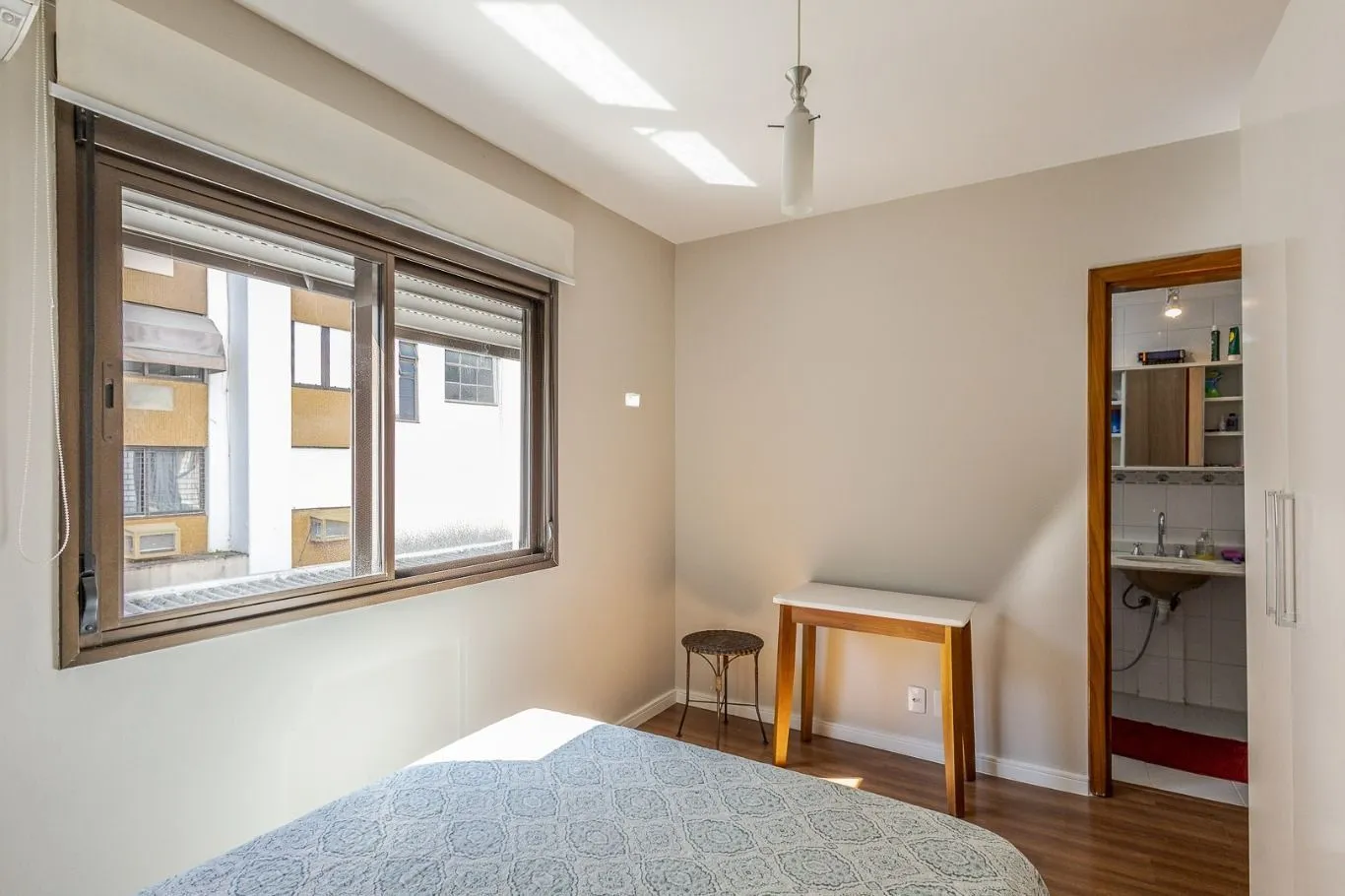 Imagem Apartamento 2 dorms à venda Rua Felipe de Oliveira, Petrópolis - Porto Alegre