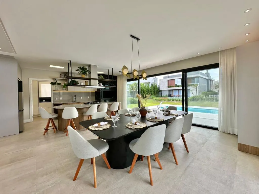 Imagem Casa em Condominio 5 Dormitórios - Bairro Marina