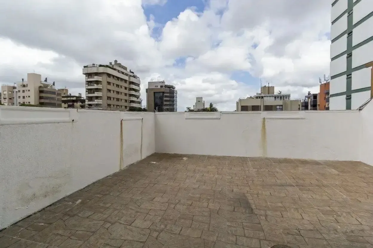 Imagem Vende-se cobertura com 1 quarto, 105m² e 1 vaga - Mont Serrat